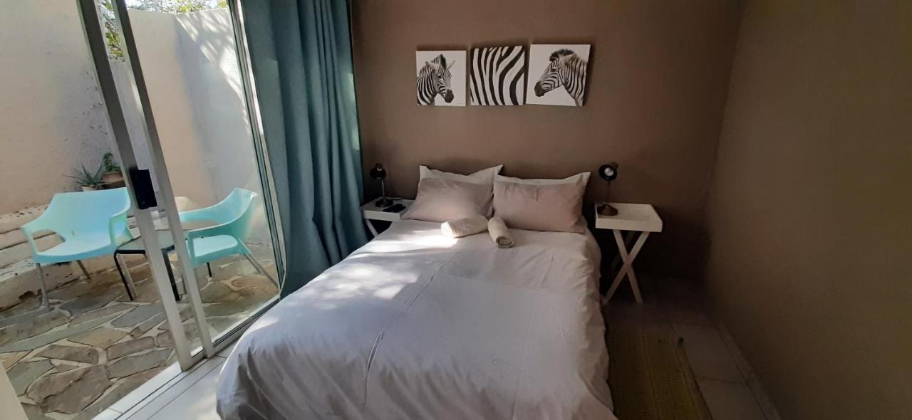 Self-Catering Studio, Unit 3 On Krupp Windhuk Zewnętrze zdjęcie